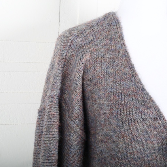 Promesa Loosely Translated Oversized VNeck Sweater - Picture 5 of 9